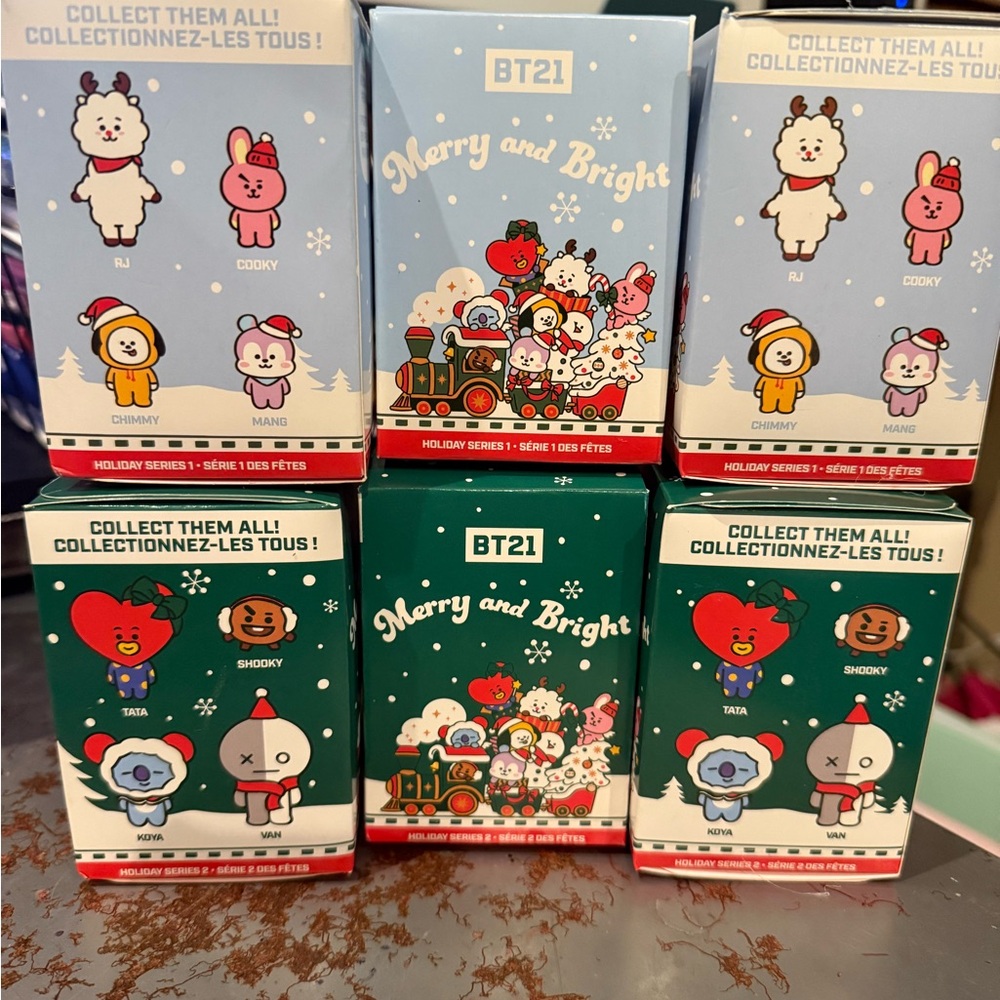 BT21 Holiday Series Collectible Figures